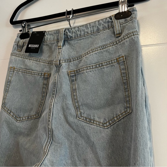Missguided | NWT Riot High Rise Mom Jeans - Picture 8 of 13